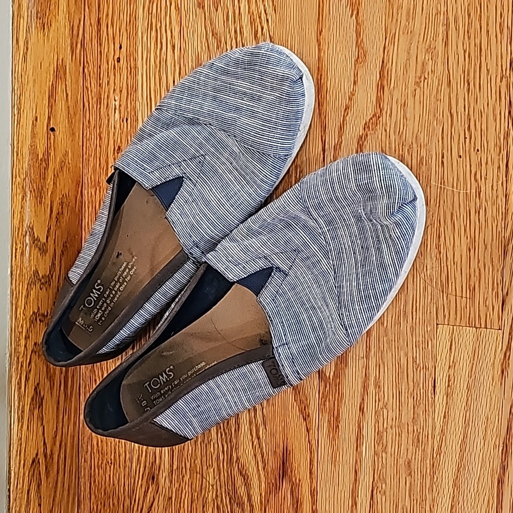 TOMS Men's Canvas and Leather Alpargatas